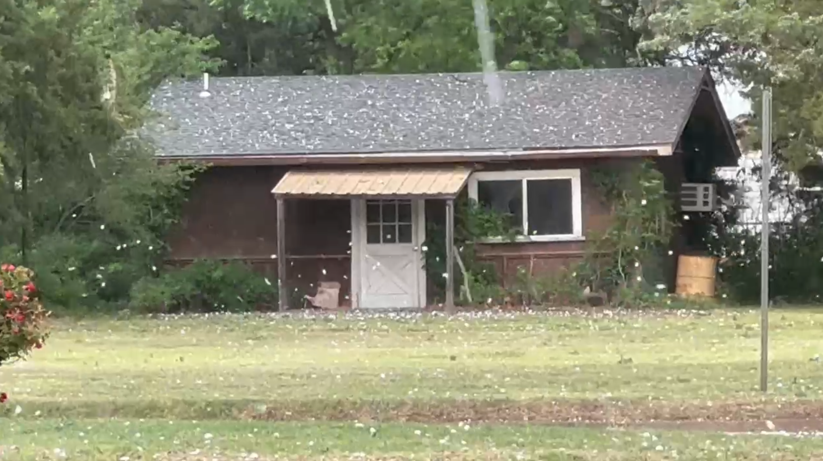 WATCH: Baseball-sized hail falling as severe storms move through Sayre