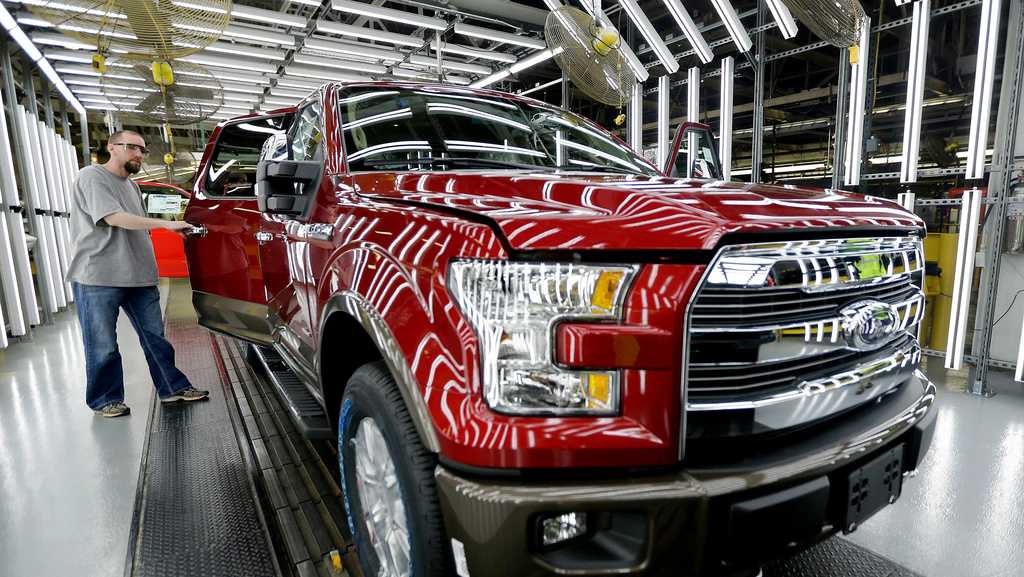 Ford recollects 1.4 million F-150 pickup vehicles