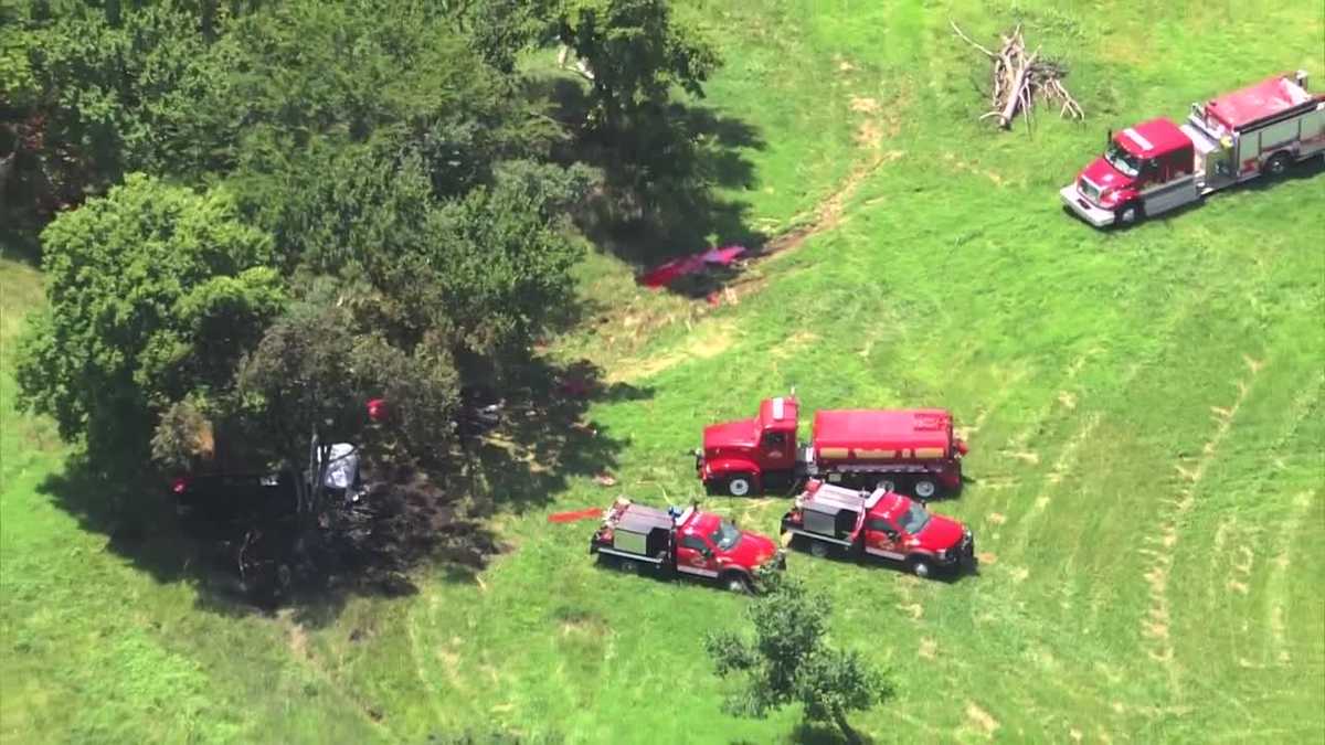 OHP: 2 people dead after plane crashes in McClain County - KOCO