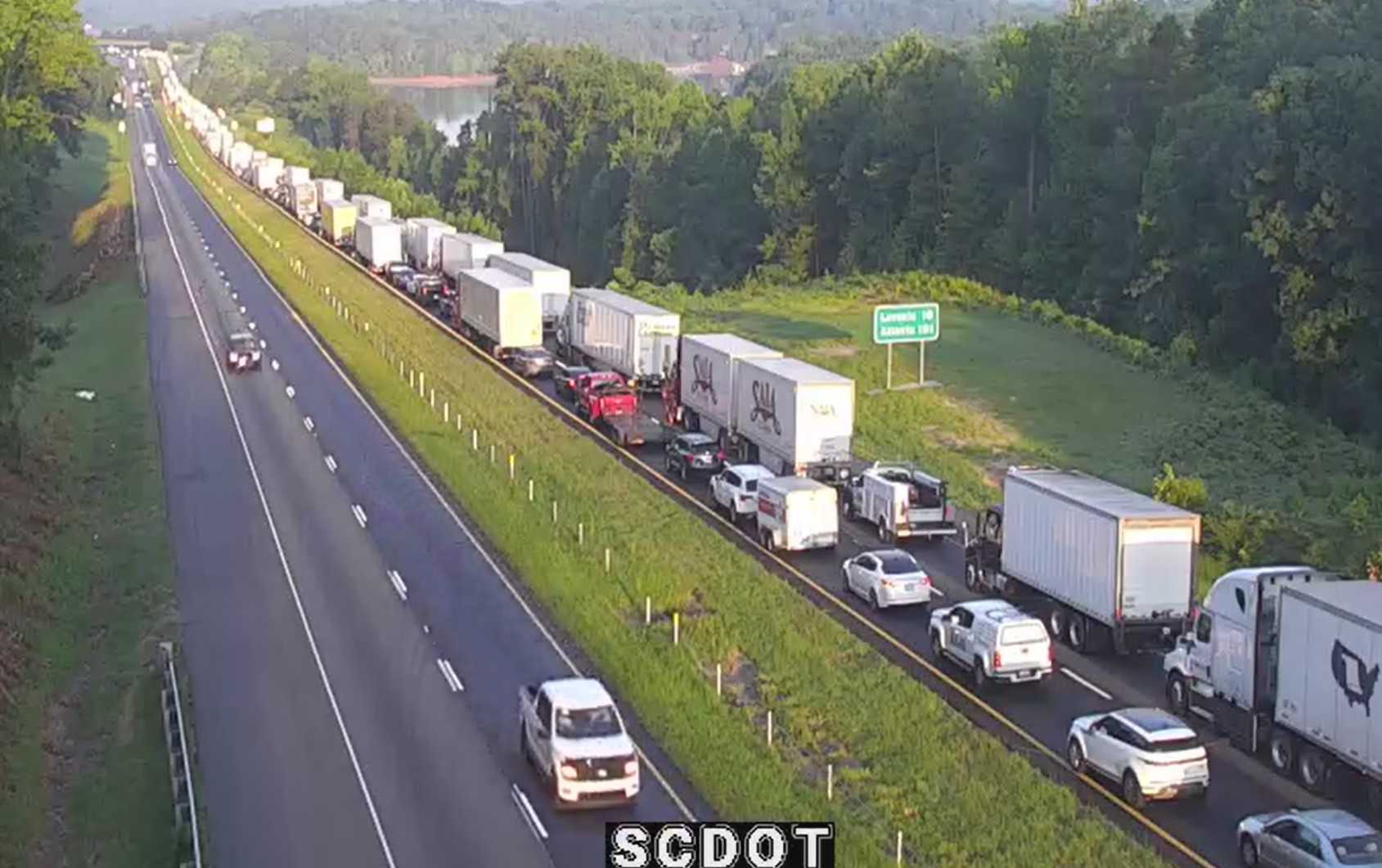All lanes blocked on I-85 near Georgia/South Carolina state line