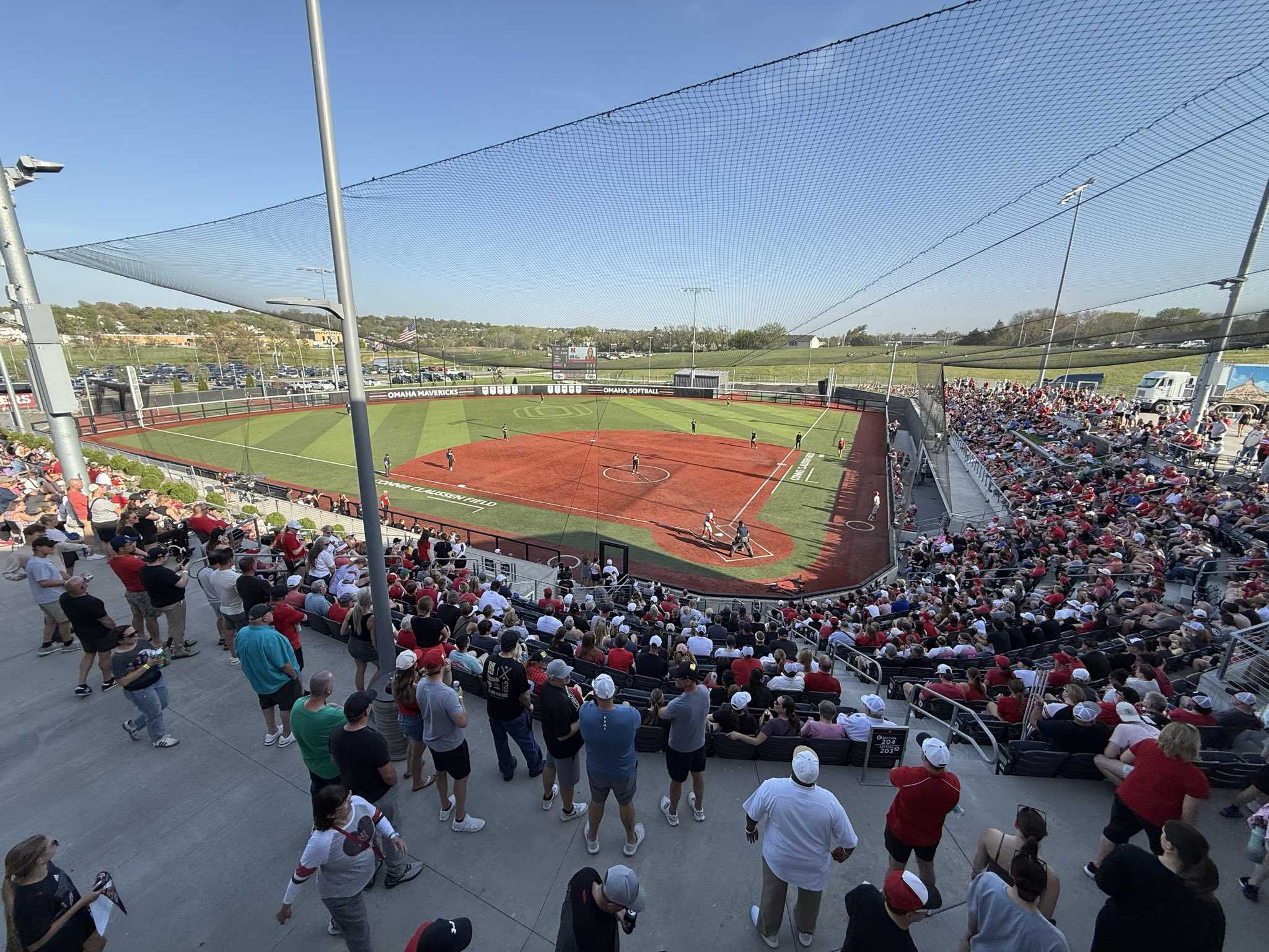 I-80 Rivalry: Nebraska softball defeats UNO in mid-week matchup