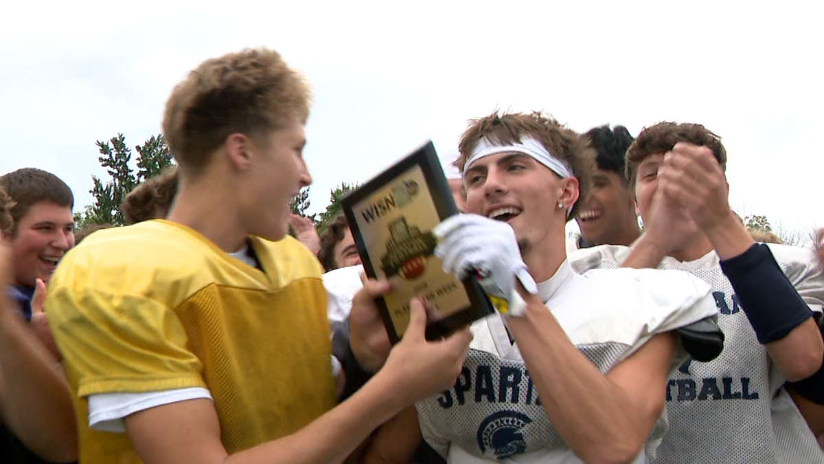 Brookfield East’s ‘Beast Mode’ wins Week 4 Play of the Week