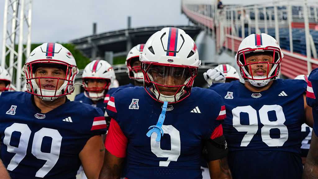 College football week eight features Florida Atlantic, LSU, and Alabama games