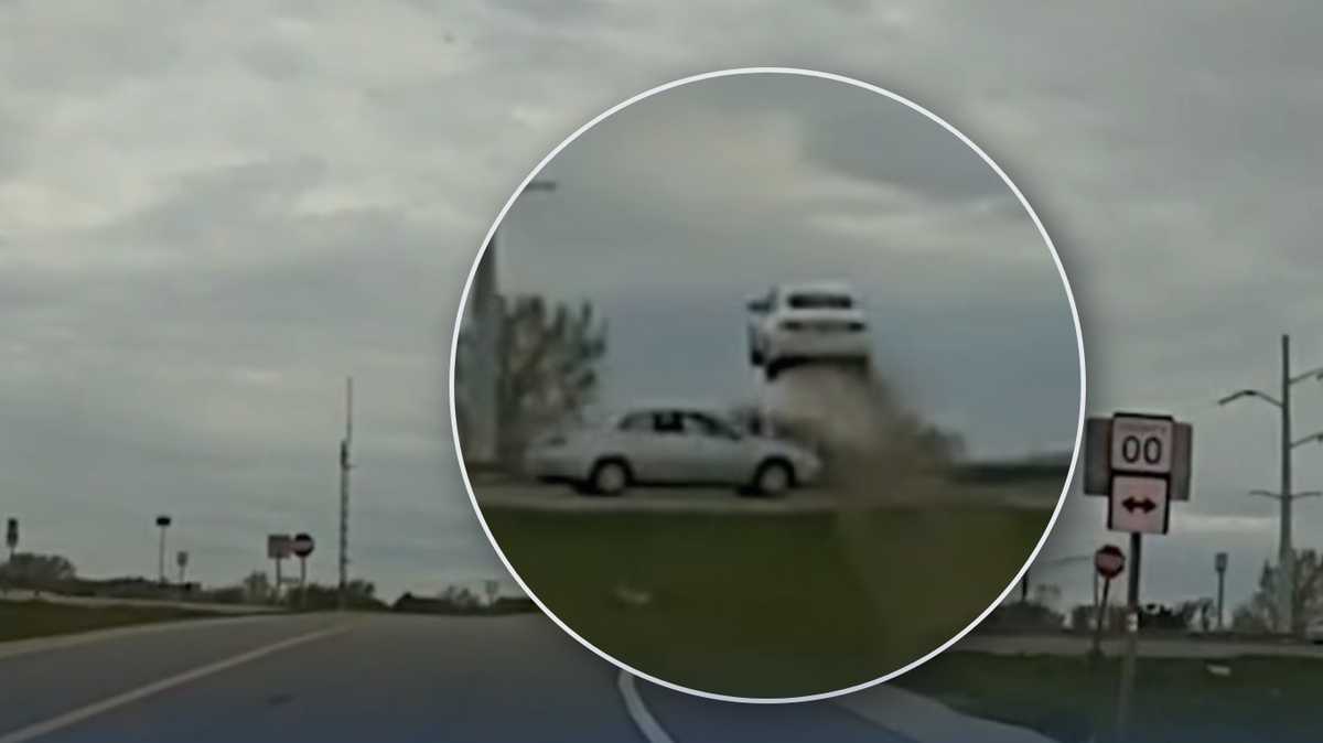WATCH: Car goes airborne during wild Wisconsin chase