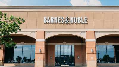 Major bookstore chain has hundreds of books for 50% off right now