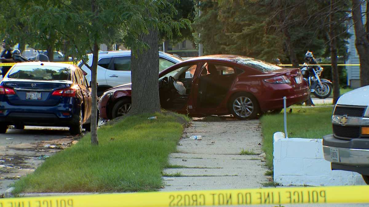 Milwaukee police chase ends in crash, foot pursuit and arrest