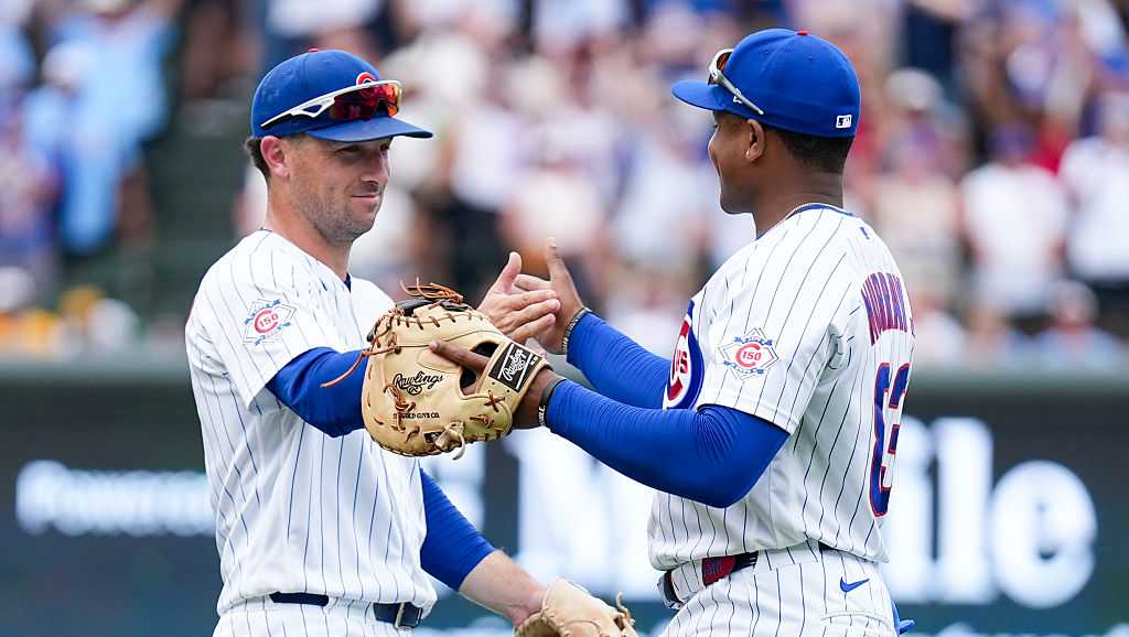 Cubs rally past Pirates 4 - 3 in late comeback