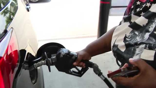 Maryland gas tax rises for first time in 2 years, adding to holiday weekend costs