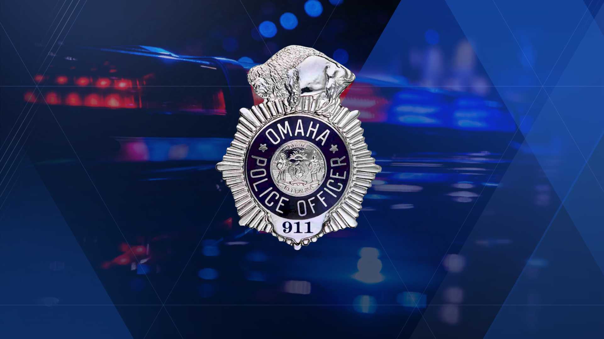 Omaha police officer injured responding to semi-truck crash