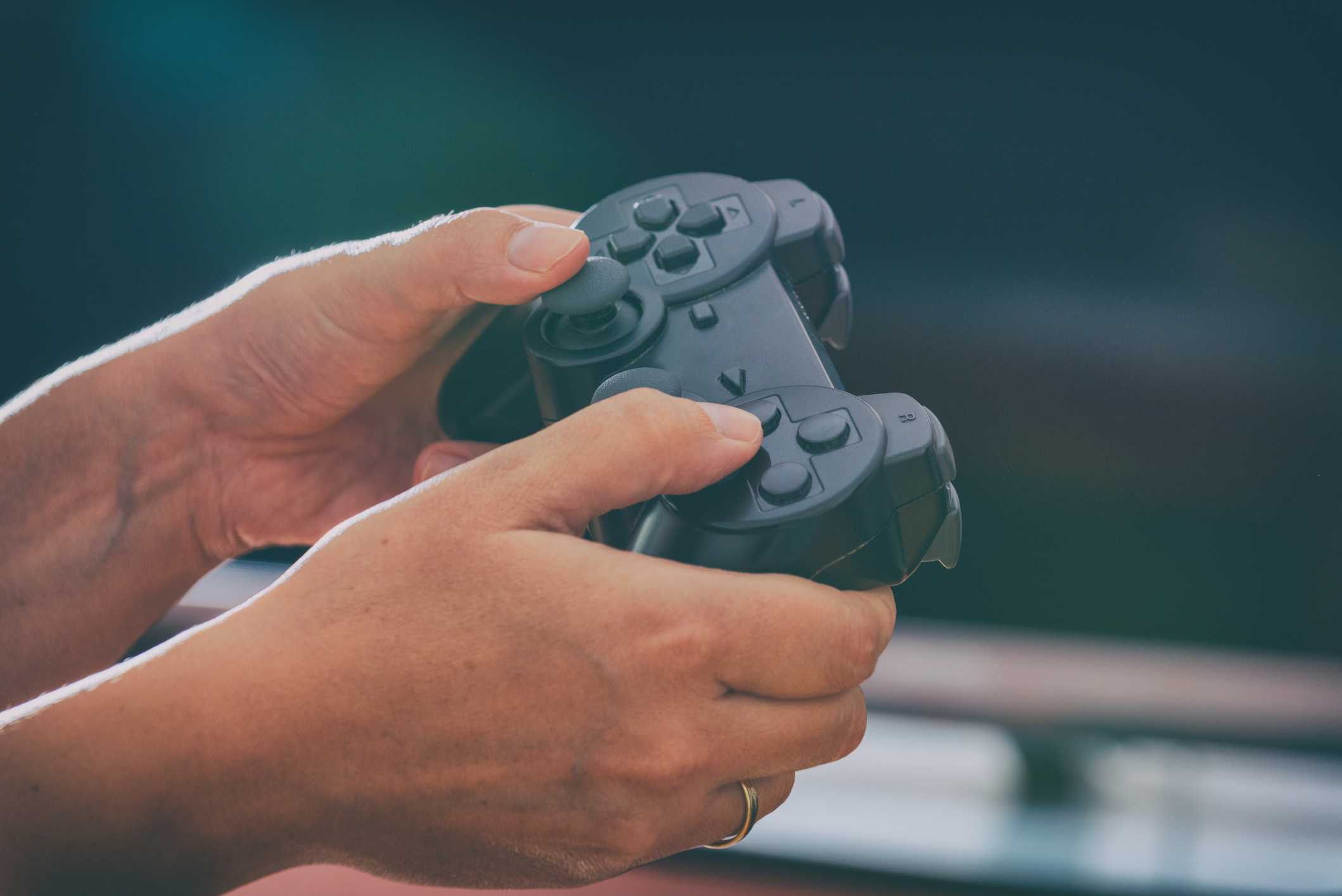 VIDEO: Family calls for welfare check on 91-year-old, police find her playing video games