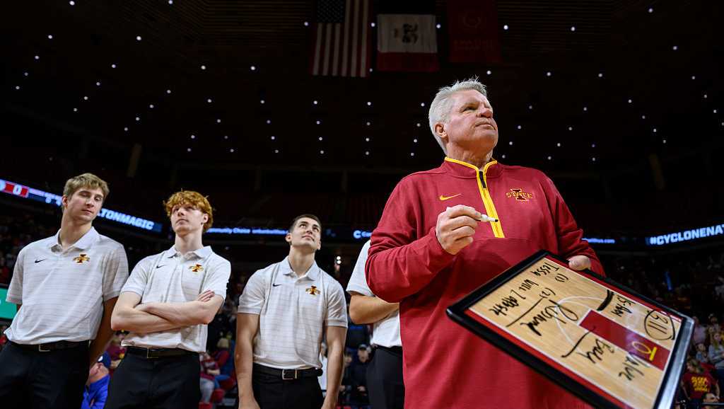 PHOTOS: A look back at Bill Fennelly's 32 years at Iowa State