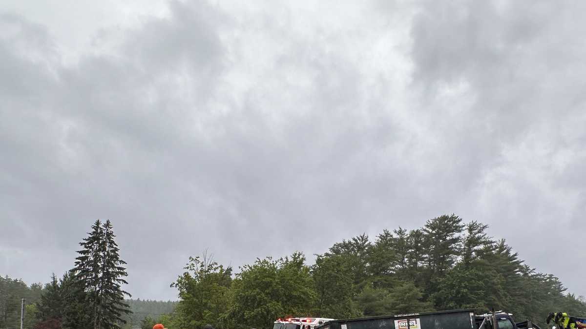 Traffic slow on Route 101 after crash involving recycling truck