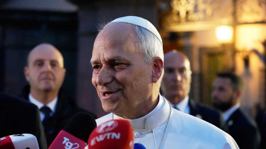 Trump again assails Pope Leo, potentially complicating Rubio's visit to the Vatican this week