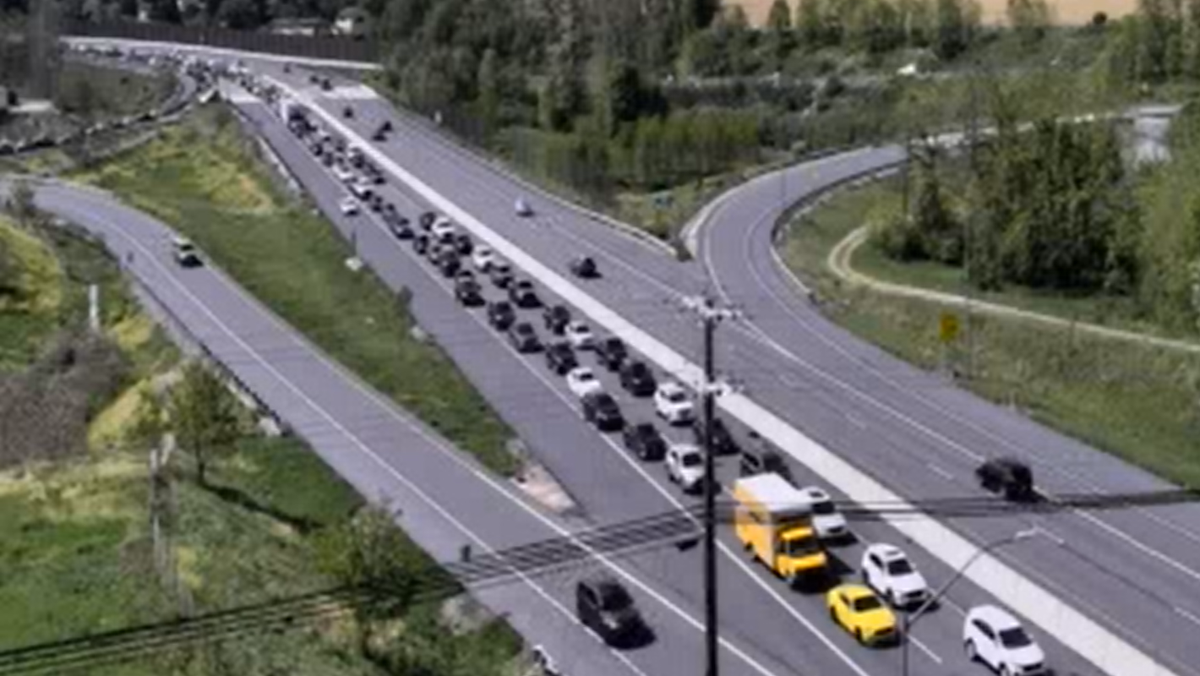 Crash brings traffic to a stop in York County Crash brings traffic to a stop in York County
