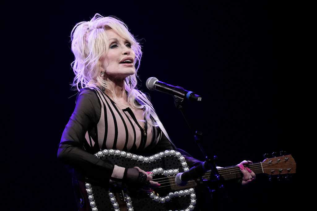 Dolly Parton misses Dollywood opening, shares health update