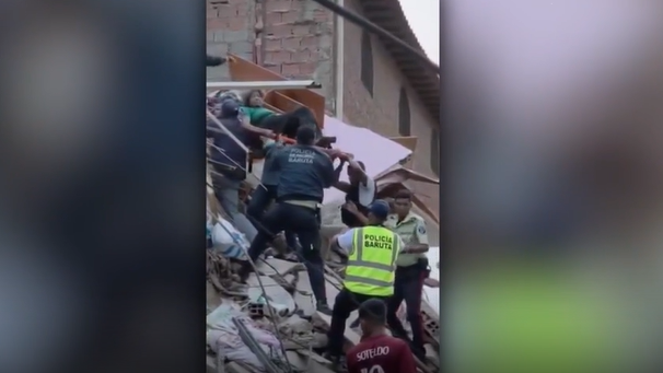 2 terremotos en Venezuela dejan más de 100 muertos y 900 heridos