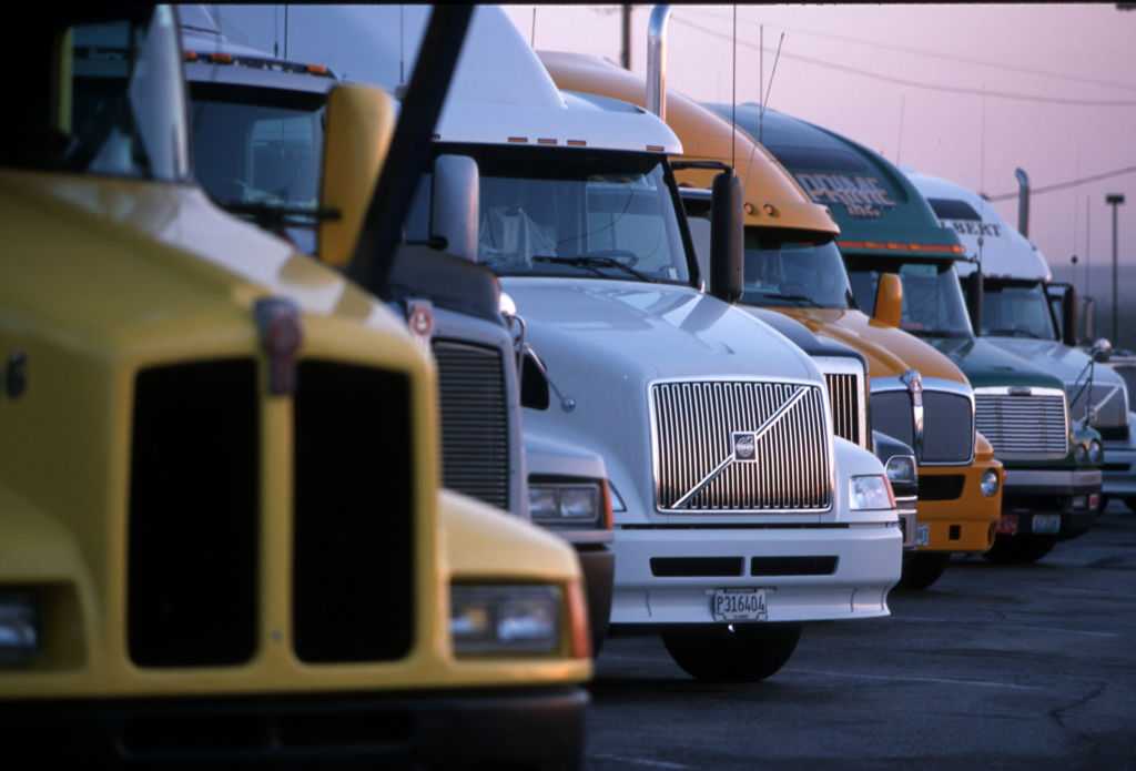 What are 'Freedom Haulers?' White House wants veterans to replace immigrant truckers