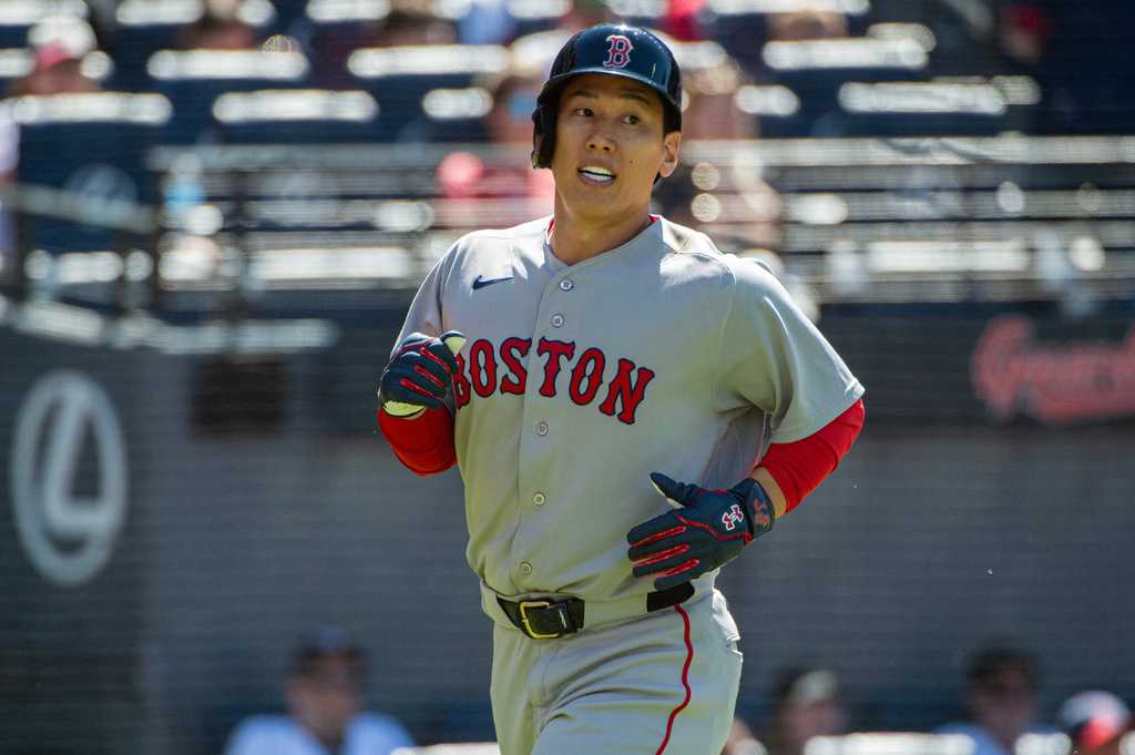Red Sox break through with 6 runs in the 7th, top Guardians 9-4 - WMUR