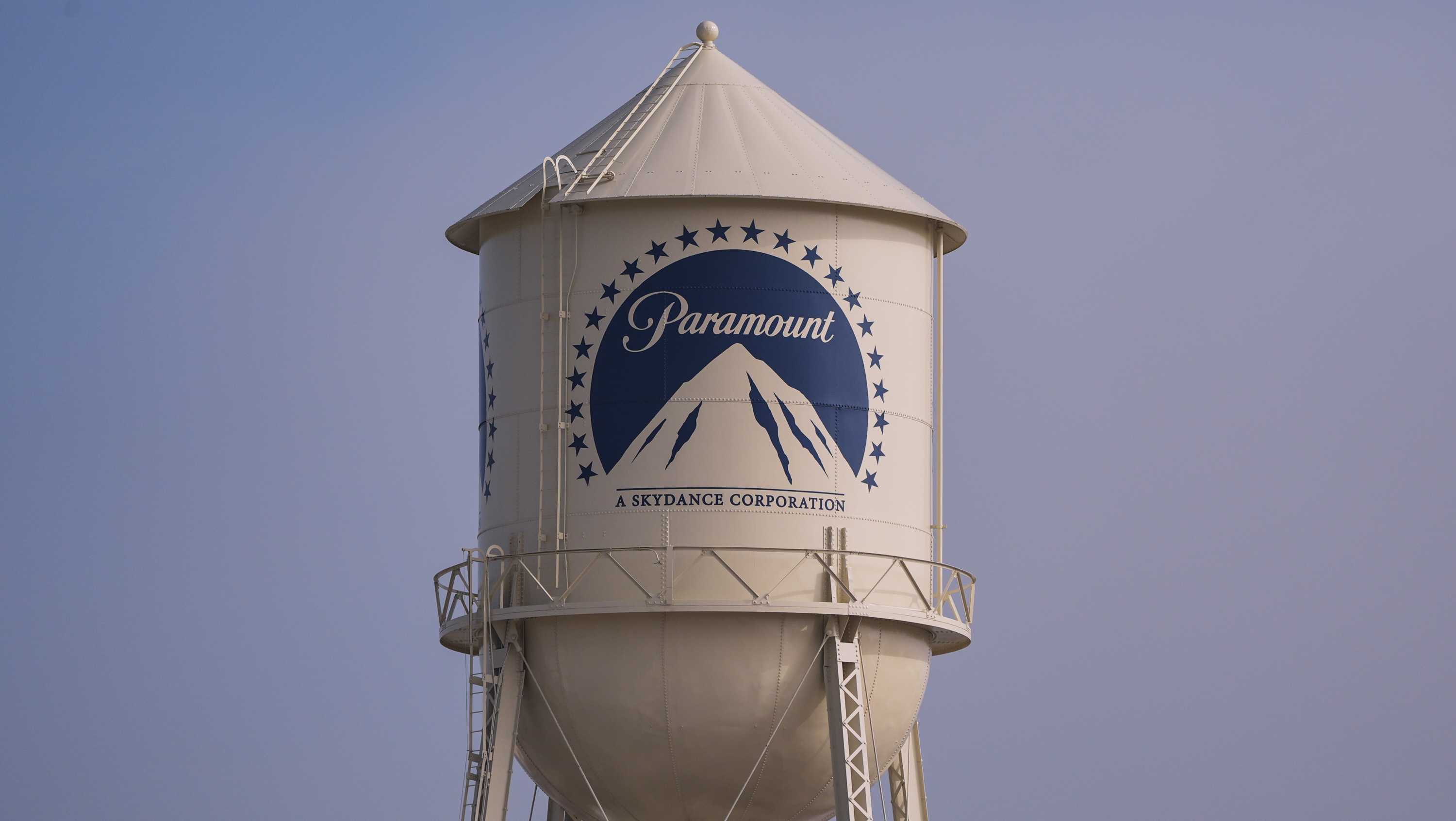 Paramount settles case with states concerning Warner buyout