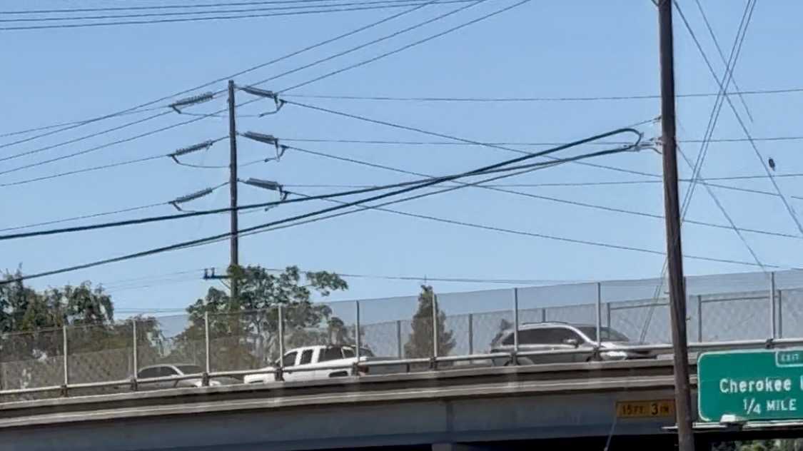 2 die in crash involving big rig, 3 other vehicles on Highway 99 near Lodi, CHP says