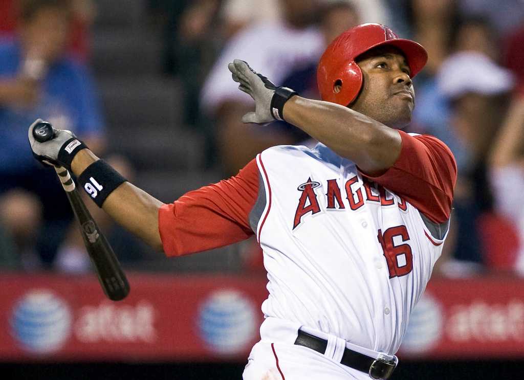 Garret Anderson, the talented outfielder and Angels’ career hits leader, dies at 53