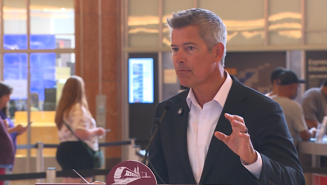 Transportation secretary announces multi-billion-dollar rail investment while in Cincinnati