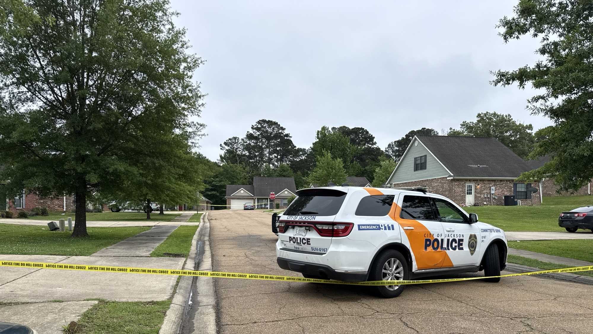 Man found shot to death in back yard of home in Forest Hill Place neighborhood