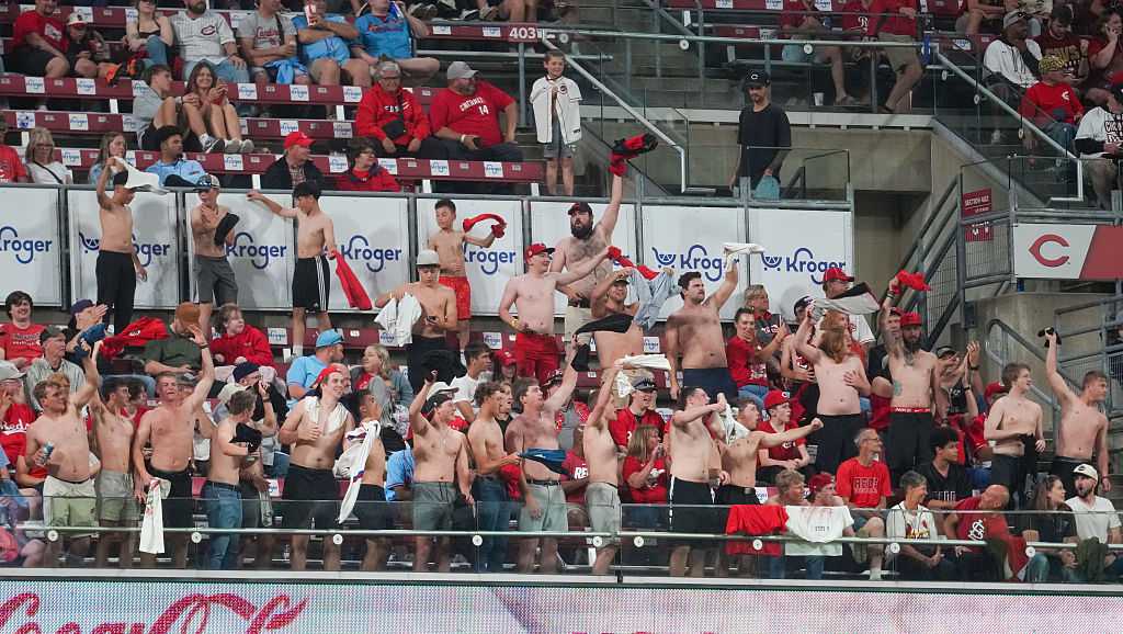 Reds hop aboard viral baseball trend, introduce 'Tarps Off 3-2-1 Tuesday'