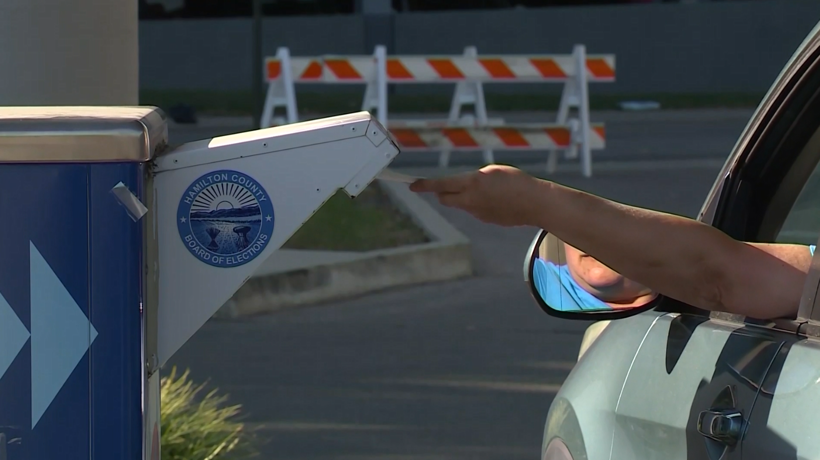 Ohio voters face mail-in ballot deadline as polls close tonight