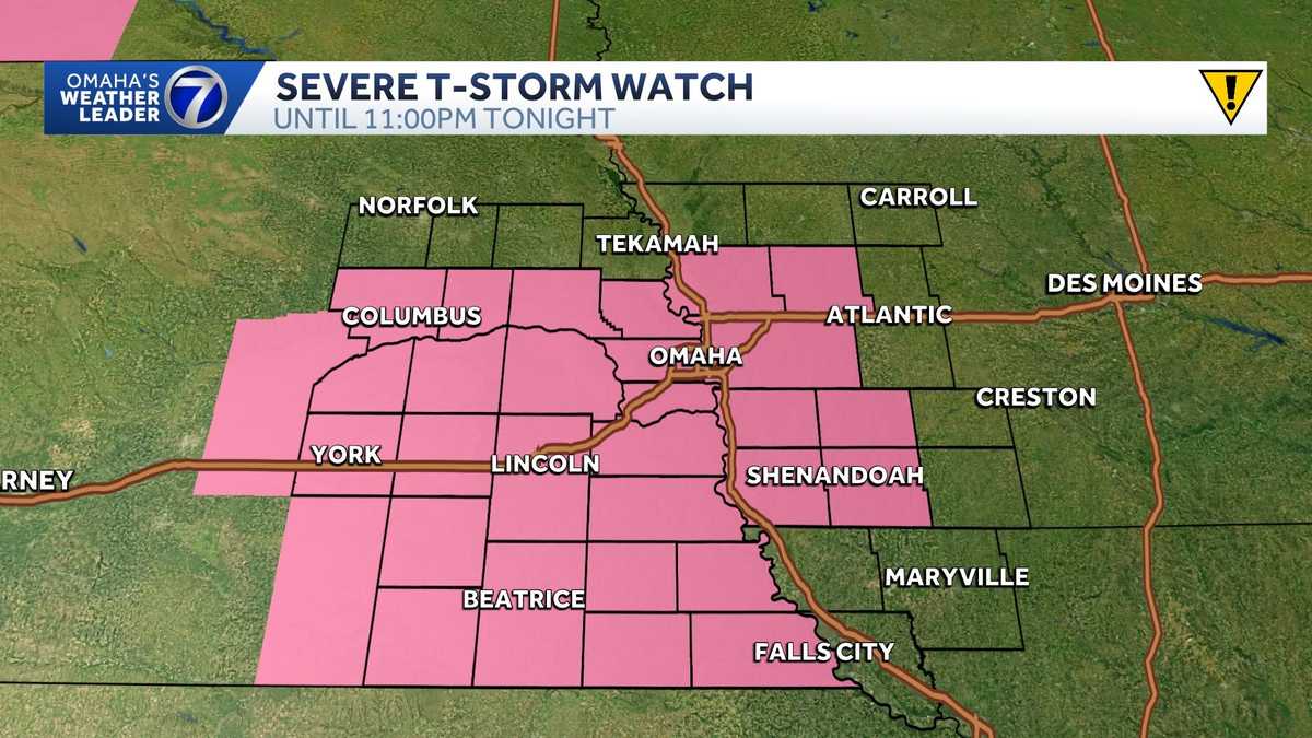 Severe storms moving through Nebraska, Iowa