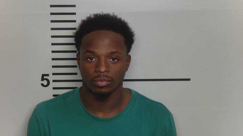 Louisville man charged with shooting his neighbor outside Circle K gas station
