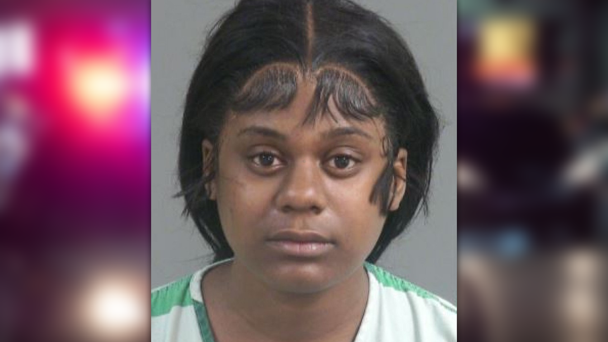 Woman charged with DUI after crash next to Charleston Sheriff's Office