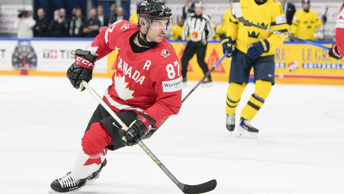 Canada, now with Crosby, beats Sweden in world championship opener
