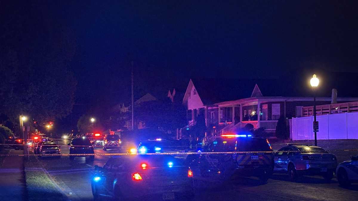 LMPD: Man shot to death in Park DuValle neighborhood