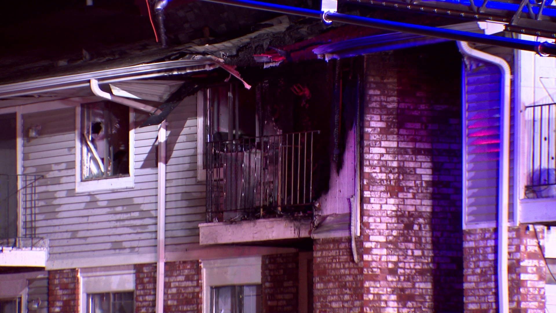 Firefighters rescue woman from burning apartment building in Sturtevant