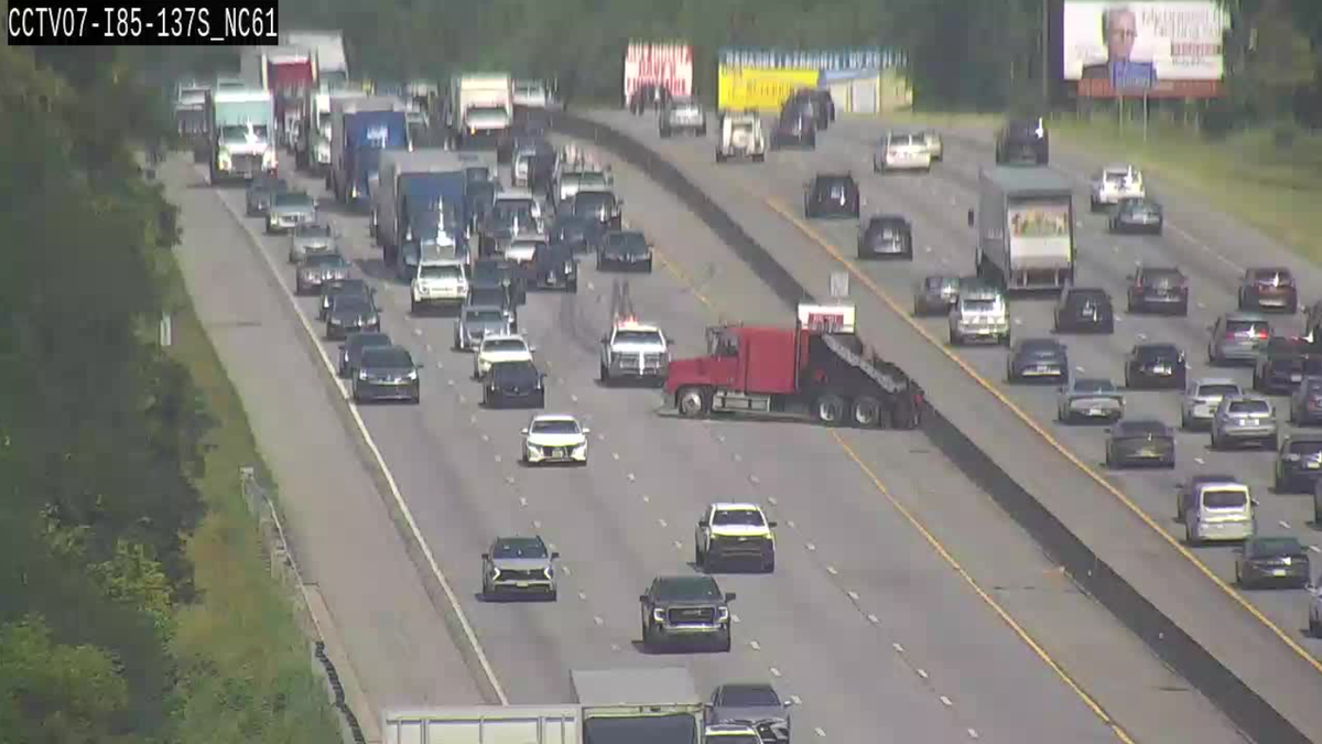 Officials: 2 lanes closed on I-85 S in Guilford County after crash reported