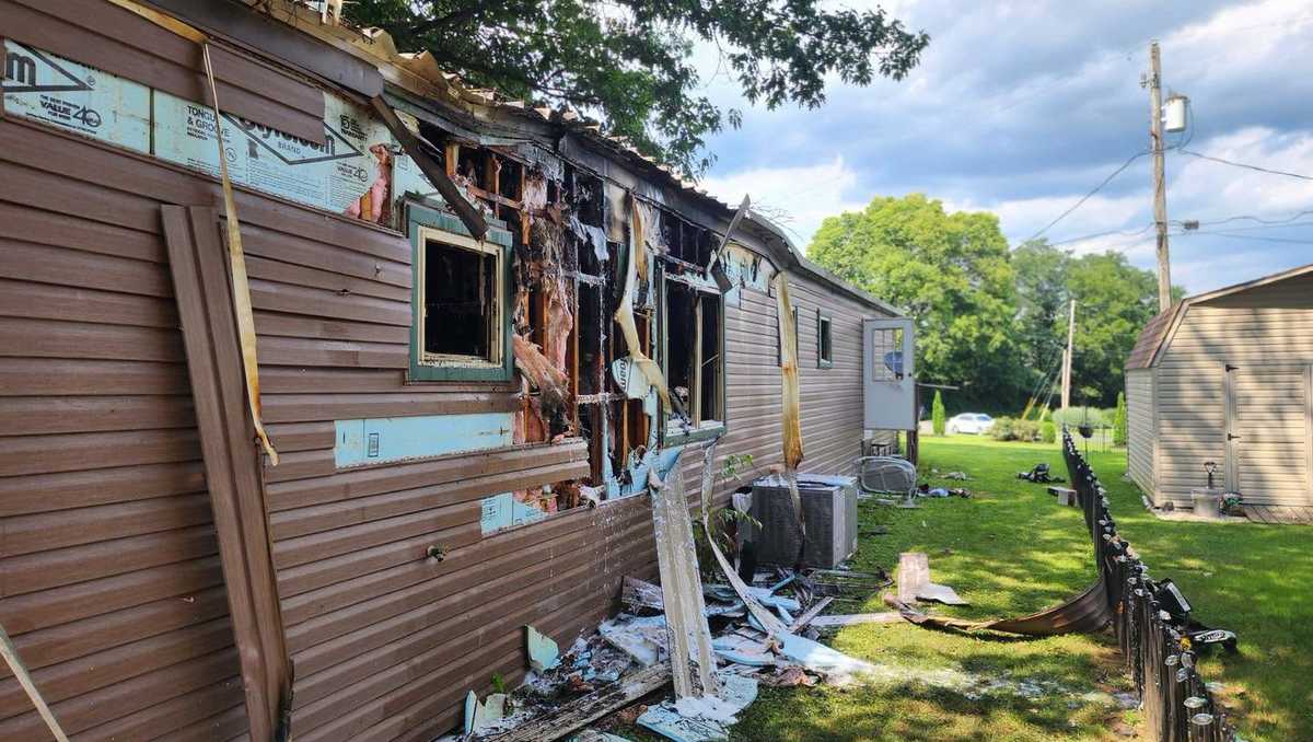 Mobile home in Dauphin County damaged by fire