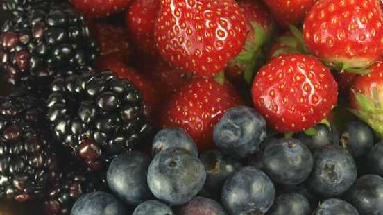Frozen berries from Walmart recalled in Florida, 15 other states after possible ...