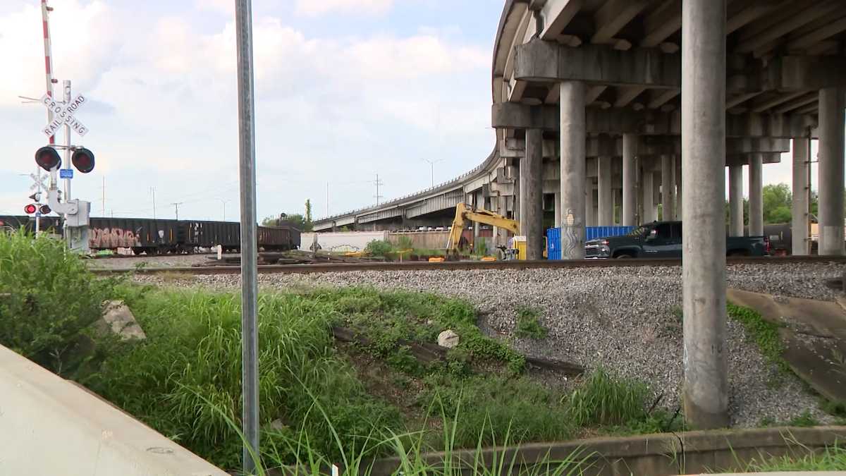 Federal flood control project to begin 24-hour construction in Desire neighborhood