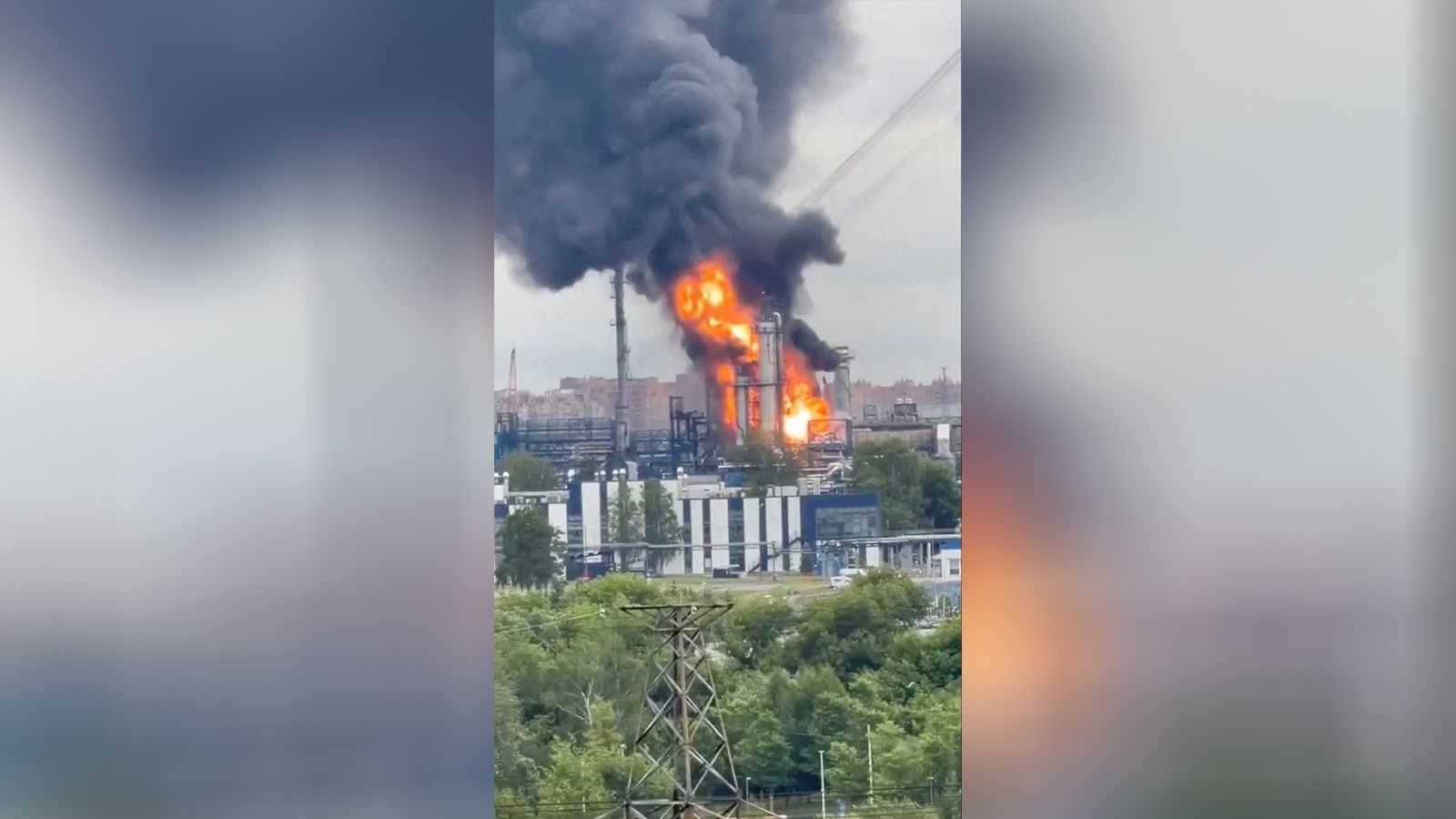 Ukraine launches largest attack on Moscow in two years, disrupting commercial flights