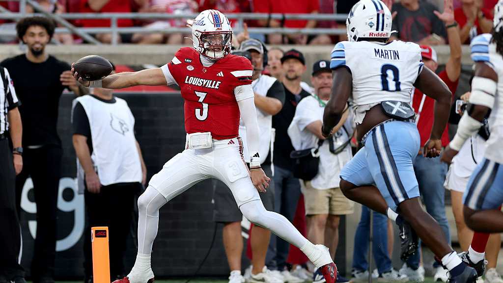 No.24 Louisville defeats Villanova in first home game of 2026 season