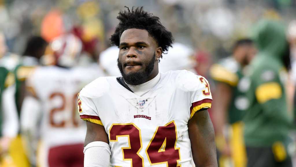 Former NFL running back granted early release from prison to see dying 8-year-old daughter details
