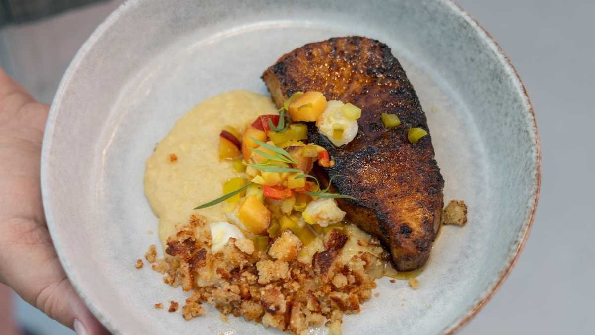 Alabama chef crowned champion at seafood cook-off in Orange Beach
