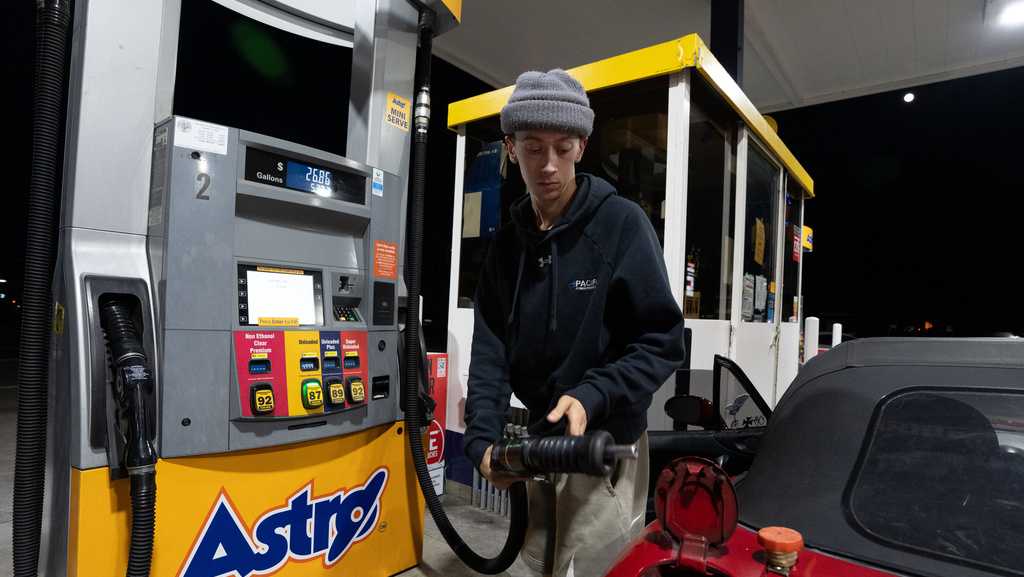 After brief respite, gasoline prices continue their steady climb