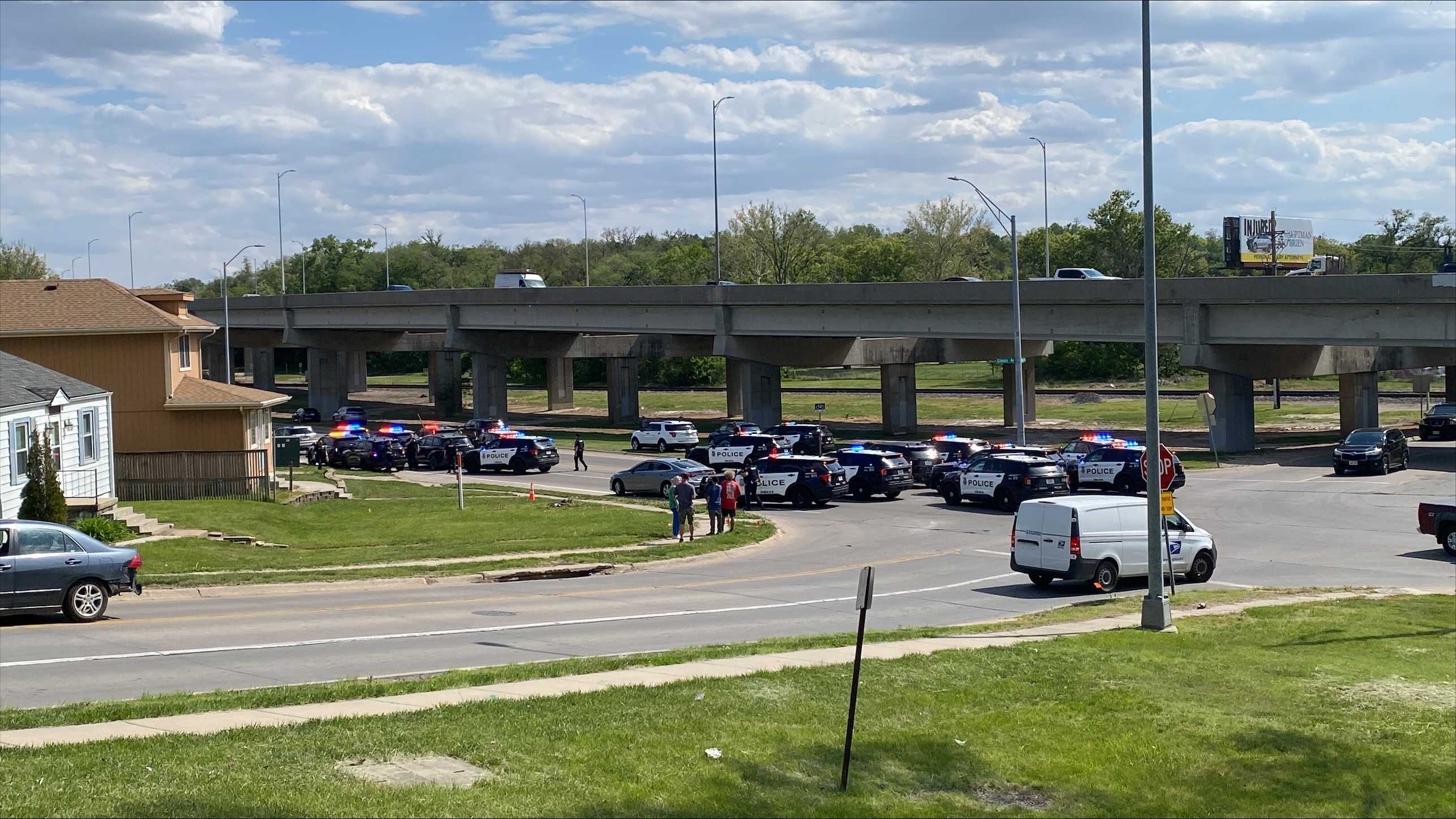 Breaking News: Officers at scene of incident in south Omaha   1 MIN