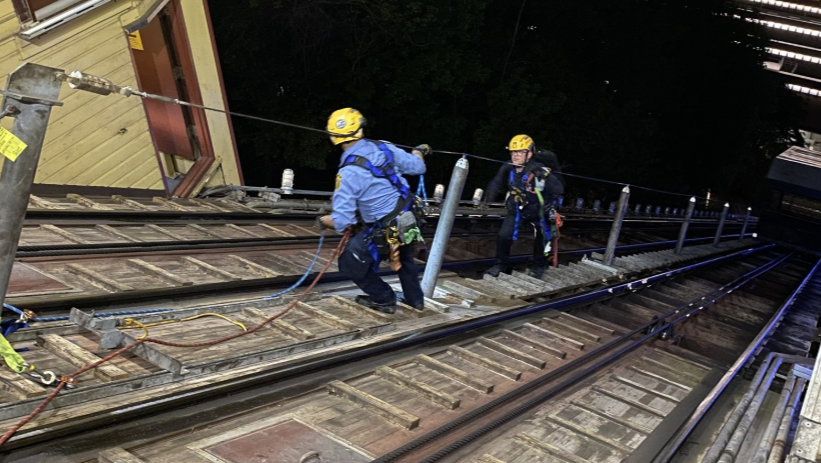 2 rescued from stalled Mon Incline overnight in Pittsburgh