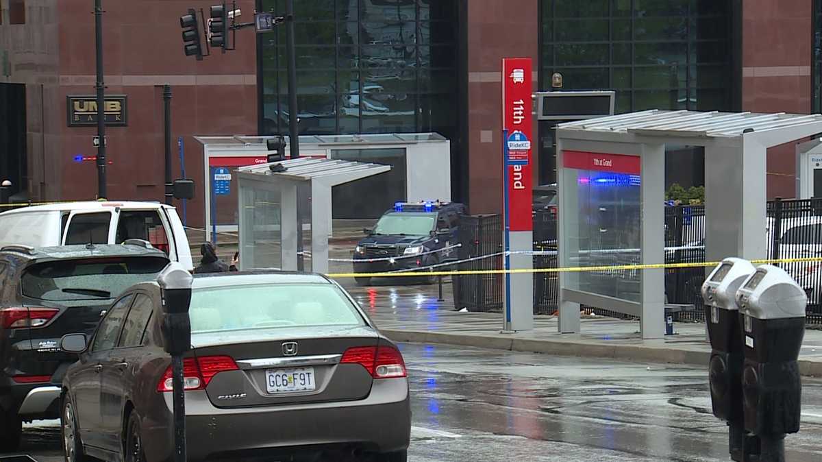 Deadly stabbing in downtown Kansas City under investigation