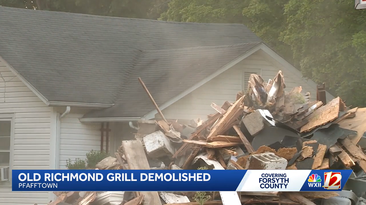Old Richmond Grill building demolished in Pfafftown