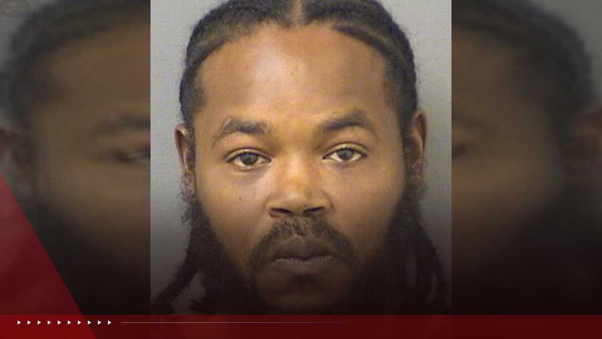 Walmart employee accused of stealing more than $4,600 from Lake Park store