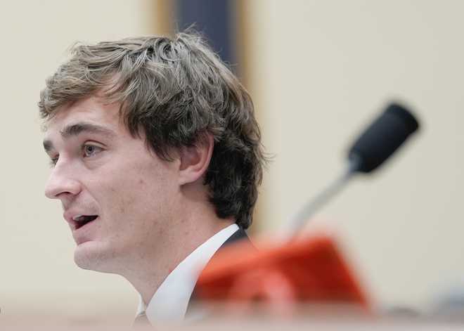 Are California lawmakers trying to criminalize journalists?